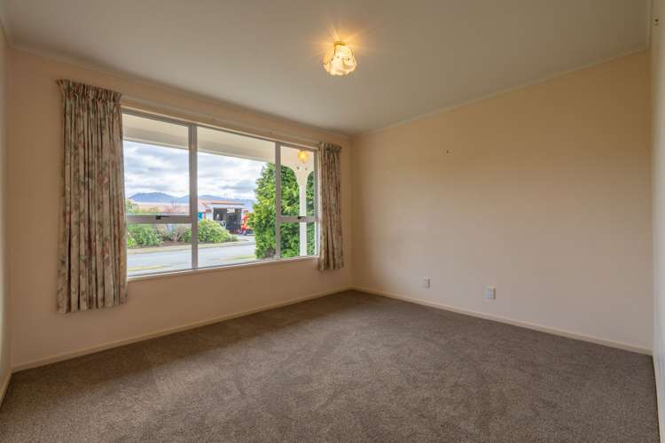 37 Luxmore Drive Te Anau_8