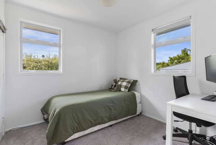 35 Chippendale Crescent Birkdale_16