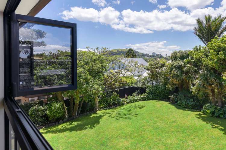 8a The Drive Epsom_11