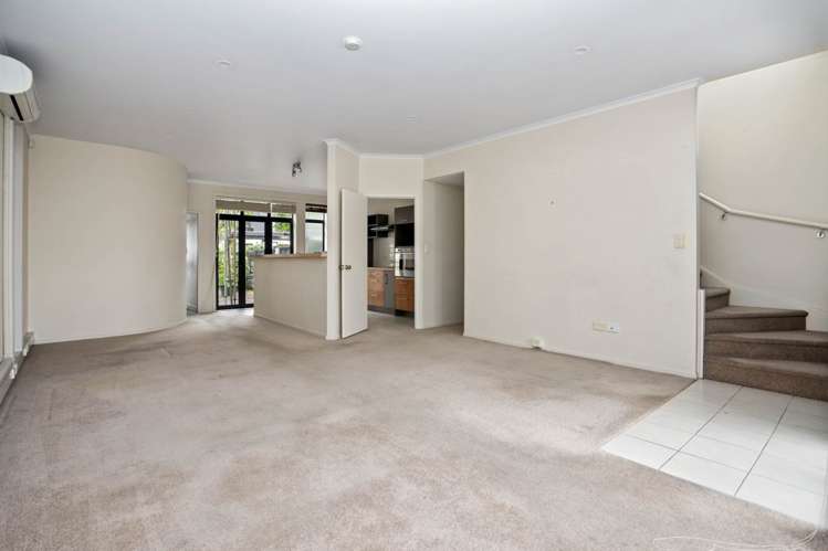 31/1 Ambrico Place_0