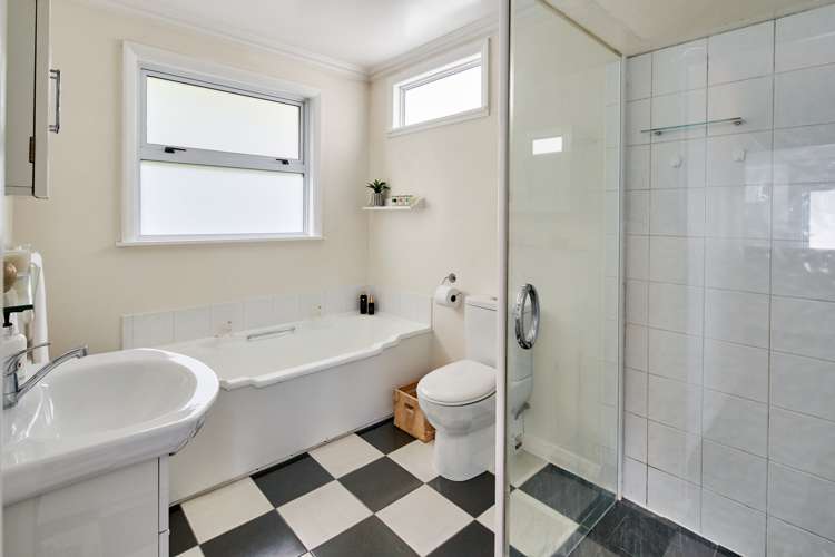 444 The Esplanade Island Bay_11