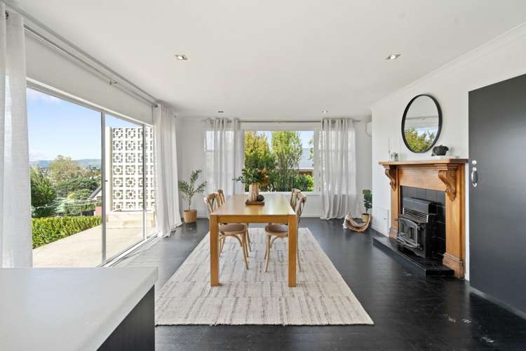 21 Highfield Crescent Brookfield_3