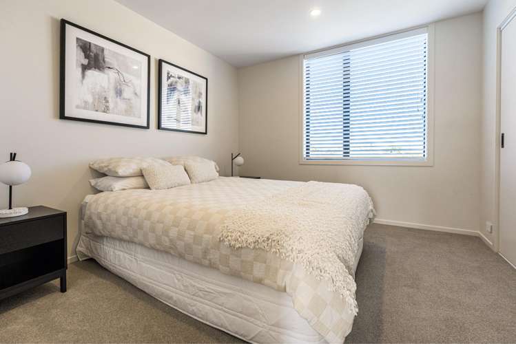 5/7 Boyd Avenue Mangere Bridge_10