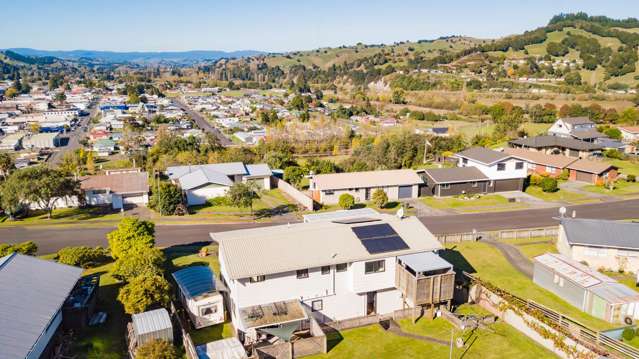 Spacious Family Home, Fantastic Features!