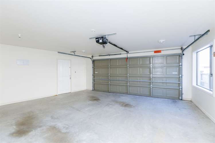 22 Sandybrow Churton Park_19