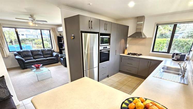 106 Benjamin Place Matarangi_3