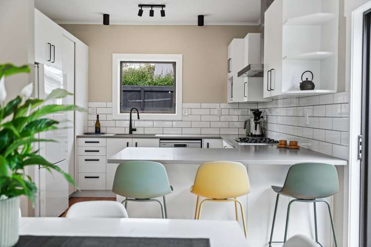 3 Huia Road Raumati Beach_1