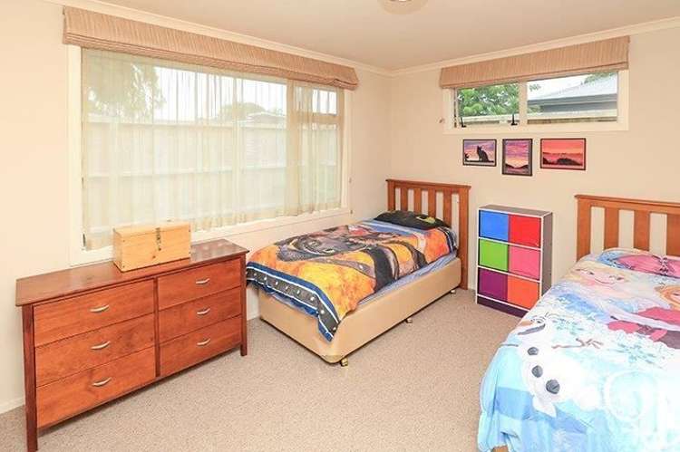 110a Lewis Street Glenview_10