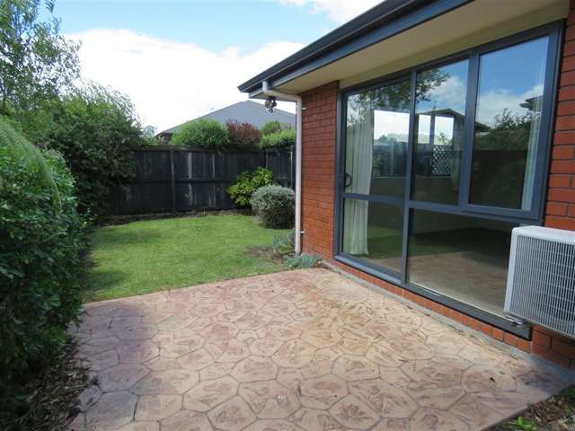 2 Clinton Lane Woolston_1