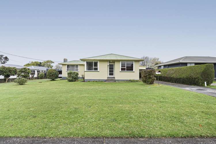 82 Strange Street Waitara_22