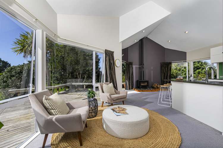 296 Oaia Road Muriwai_12