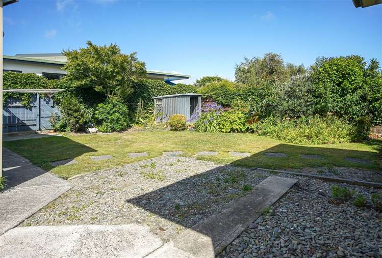 10 Fergusson Street Stoke_15