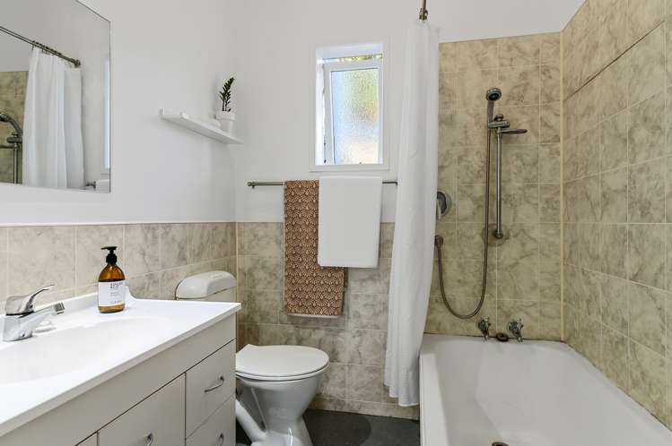 23 Patuone Avenue Devonport_14