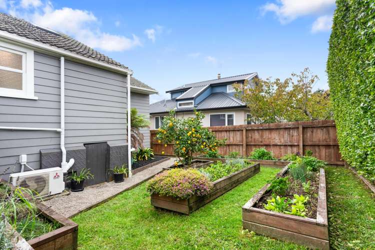 1/6 Riverview Road New Lynn_13