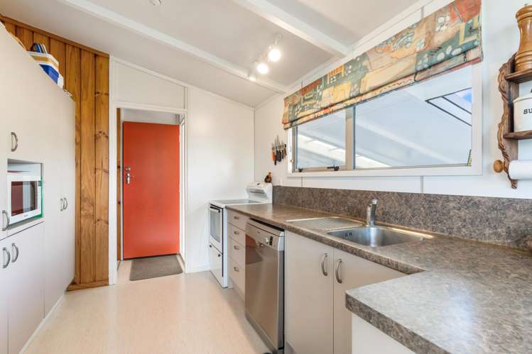 208 Ajax Road_4