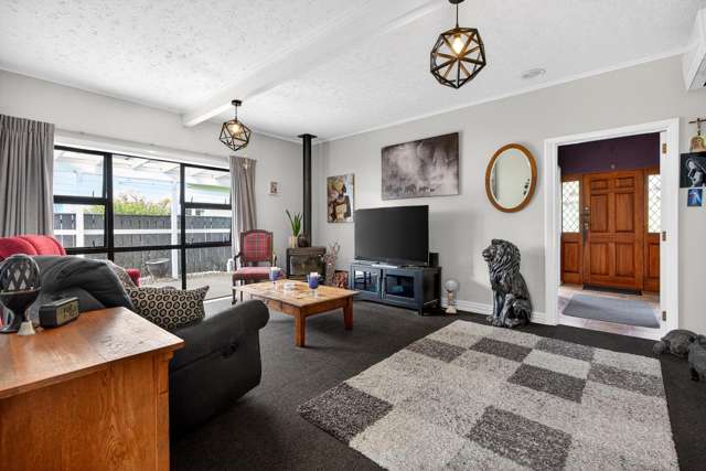 975 Fergusson Drive Ebdentown_2