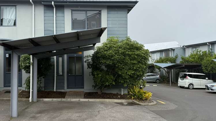 34/8 Soljak Place Mount Albert_1