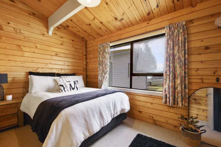 20 Pears Road Sefton_16