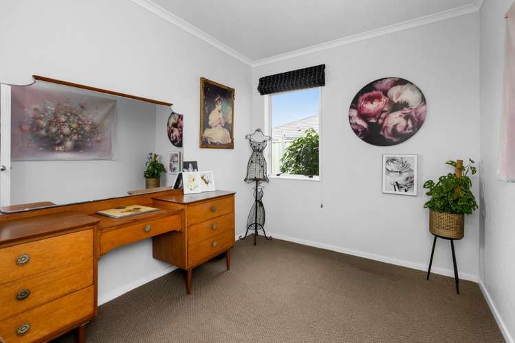 79 Kensington Drive Taradale_12