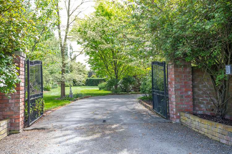 74 Gressons Road Waikuku_1