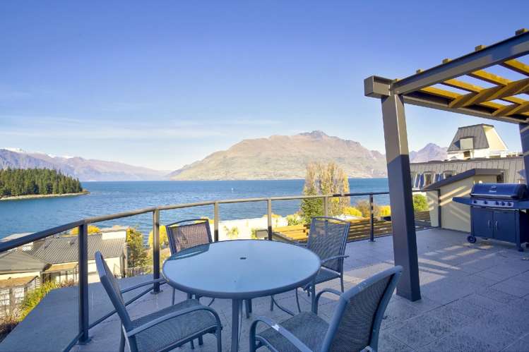 905/34 Lake Esplanade Queenstown_6