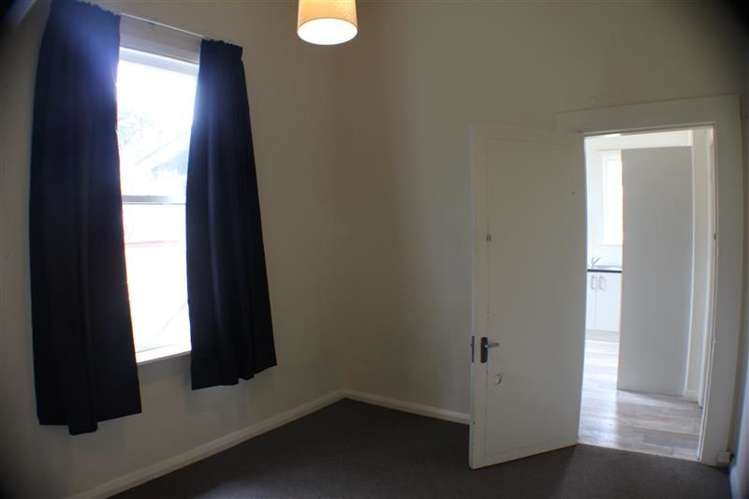 21 Donald Mclean Street Newtown_11