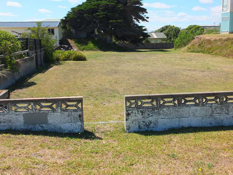 33 Marine Parade Foxton Beach_19