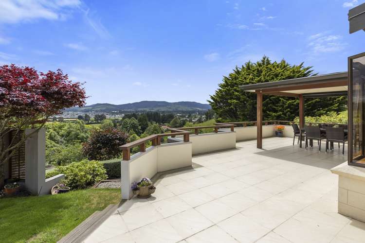 164 Gladstone Road North_2