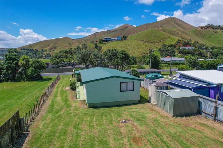 14 Rauparaha Street Marokopa_12