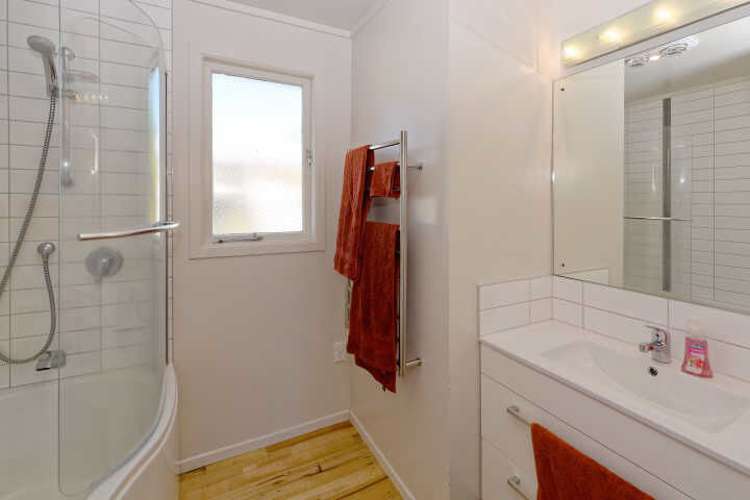 18 Clematis Avenue Pukete_8