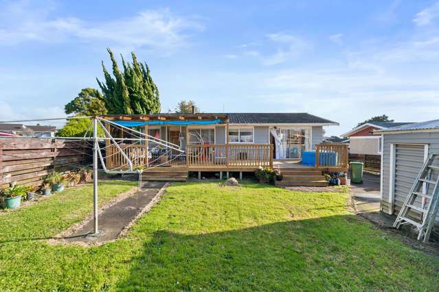 6 Carbery Place Manurewa_1