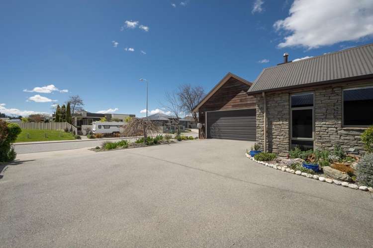 35 Larch Crescent Alexandra_11