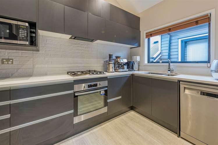 7 Weta Road Hobsonville_9