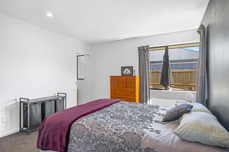 6 Sheraton Place Redwood_8