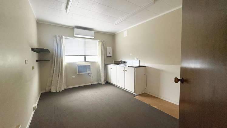 2 School Lane Waihi_13