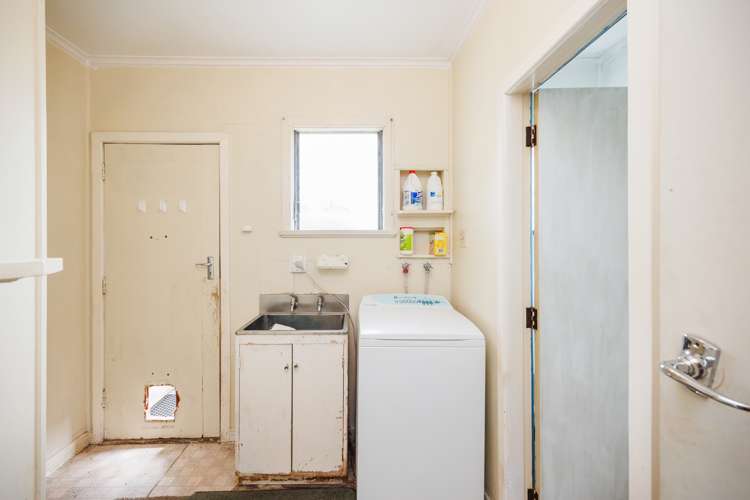 64 Guy Avenue Takaro_1