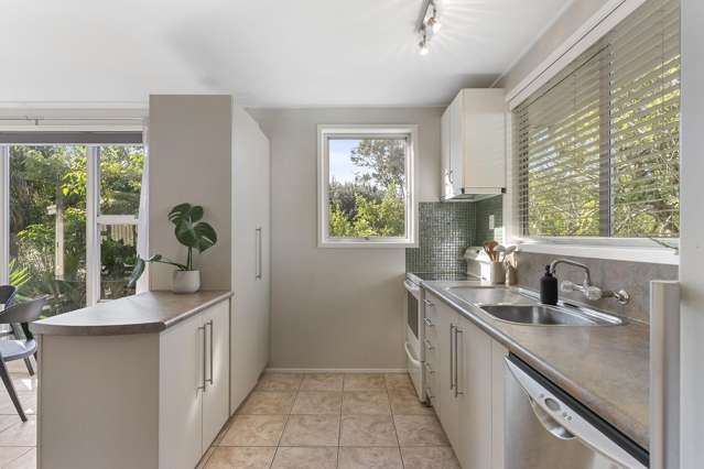 23 St Leonards Road Kelston_3