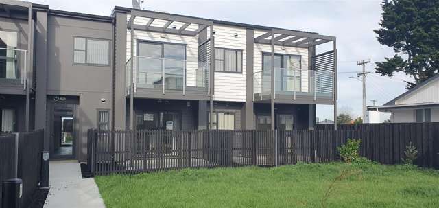 7 Russell Road Manurewa_1