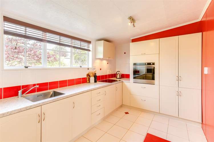 5 Gow Avenue Haumoana_8