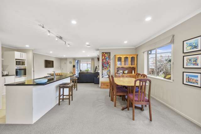 17 Hawkridge Rise Huntington_1