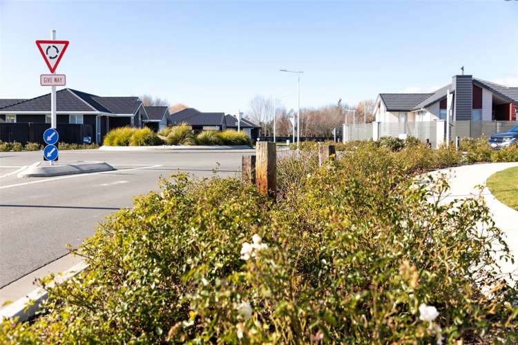 3 Arlington Close, Rose Manor_0