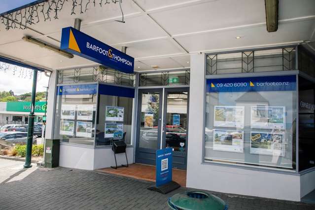 Shop 5/25 Commercial Road Helensville_1