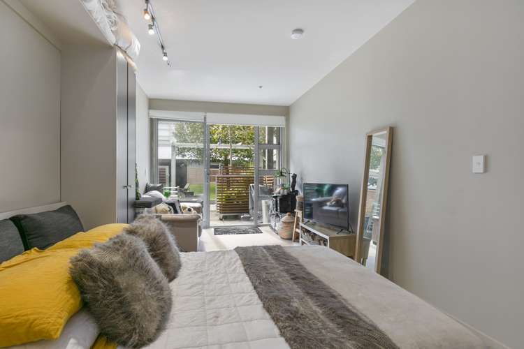 S103/28 Torrens Terrace Mount Cook_9