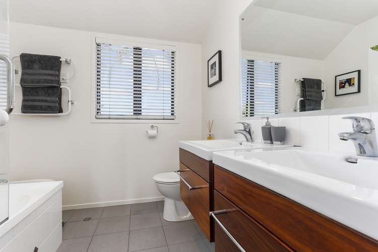 13 Waimana Avenue Northcote Point_14