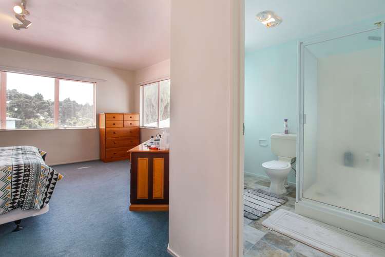 13 Dee Place Torbay_13