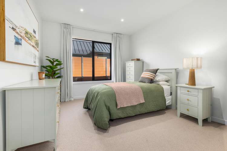 24 Phoenix Palms Grove Levin_14