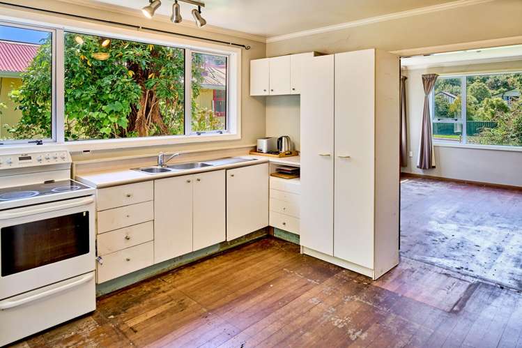 65 Hair Street Wainuiomata_4