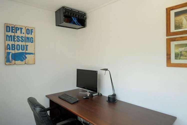 21 Tomkins Street Green Island_13