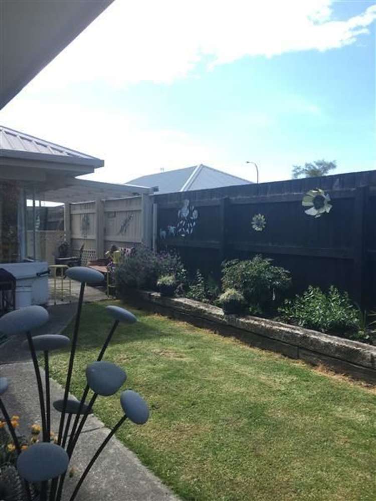 23 Tyree Drive Stoke_6