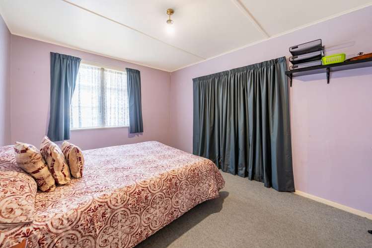 54 Petherick Street Taita_10